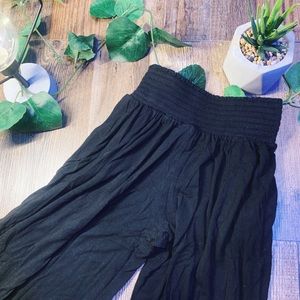 4 FOR $25⭐️ 
Soft flare boot cut pants